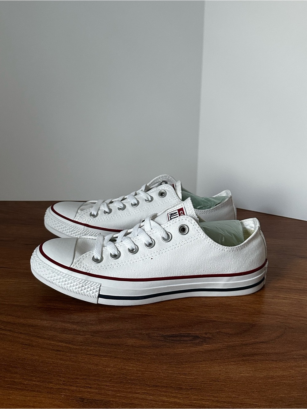Converse Chuck Taylor All Star Low Top- Wmns 8